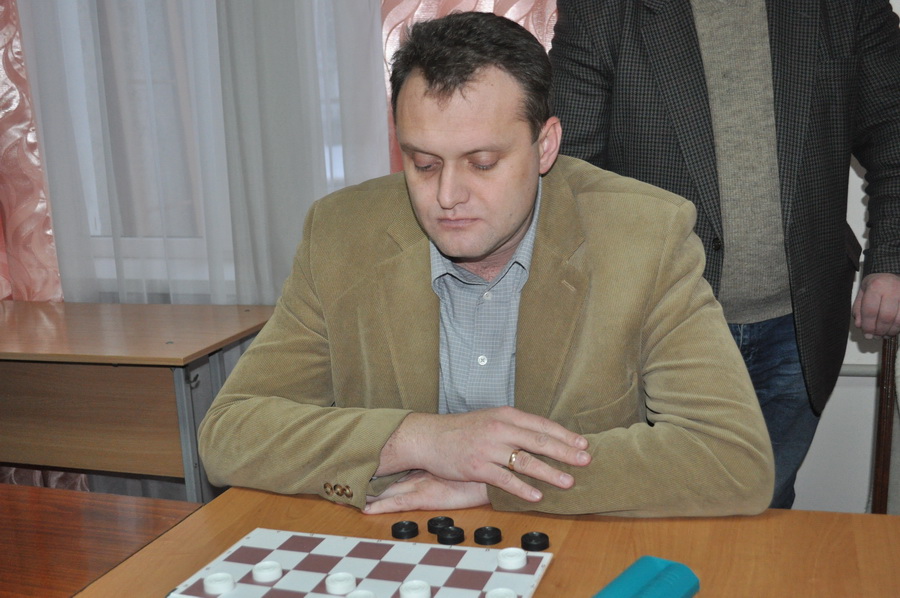 У Франківську відбулися змагання з шашок серед викладачів і працівників медуніверситету (фоторепортаж)