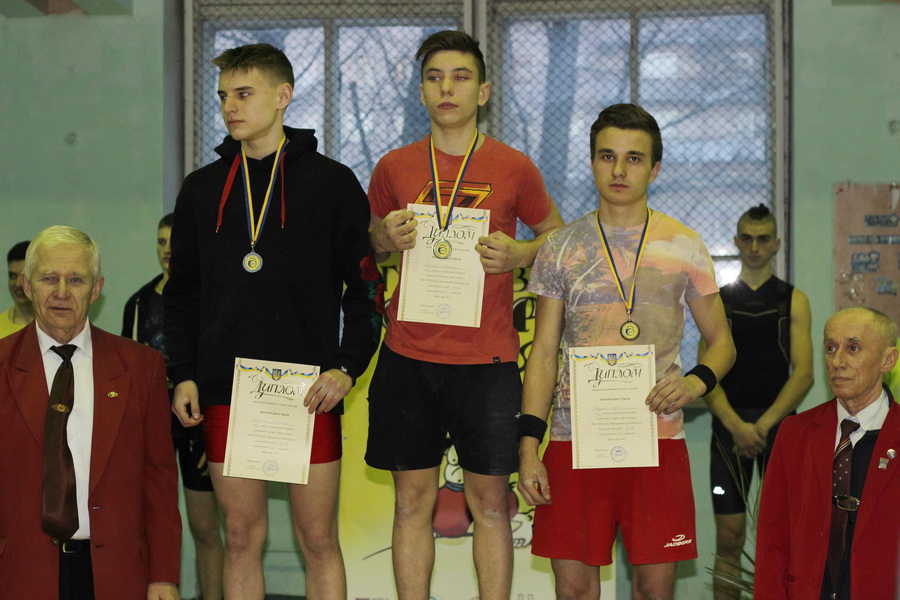 Франківські студенти стали призерами чемпіонату України з гирьового спорту та встановили рекорд (фоторепортаж)