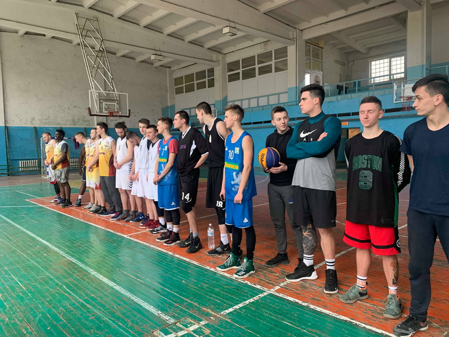 Студентські команди ІФНМУ стали призерами обласної універсіади з баскетболу 3х3 (фоторепортаж)