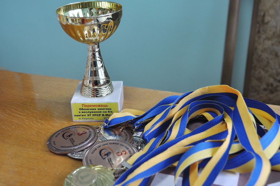 Викладач з Франківська виборола медалі на всеукраїнських змаганнях з веслування (фотофакт)